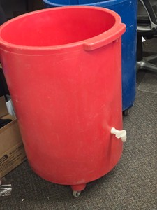 Plastic Rolling Cooler 33 x 22 (red)