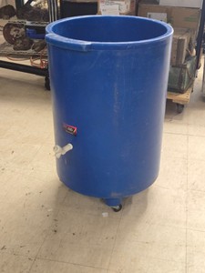 Plastic Rolling Cooler 33 x 22 (blue)