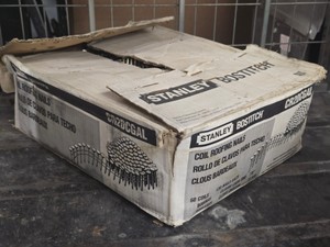 Lot of (1 Box) Bostitch� Coil Roofing Nails CR2DCGAL 78