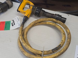 Pneumatic Chipping Hammer