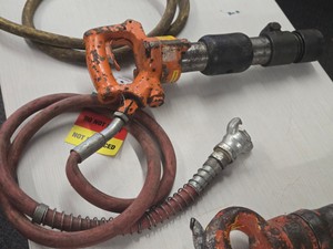American Model V263 Pneumatic Chipping Hammer