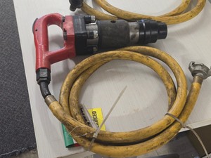 TamcoToku Pneumatic Chipping Hammer