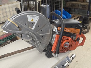Diamond Products Fast-Cut SLR Gasoline Concrete Saw FC8116
