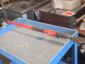 Pneumatic Long Reach Scaler