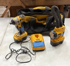 Dewalt impact driver, flashlight and charger