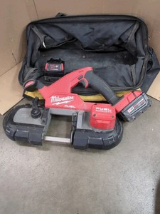 Milwaukee M18 FUEL Deep Cut Band Saw