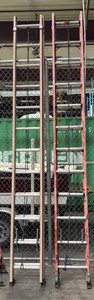 (2) Louisville 12 extension ladders
