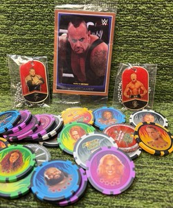 WRESTLING LOT- POKER CHIPS- NECKLASS- & Sealed Undertaker Card