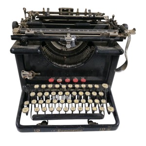 Estimated $200-$300 value! Vintage Remington 12 Manual Typewriter Black Antique Display Piece