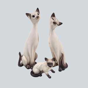 3 Kelvins Siamese Cat Figurines, Japan, Tall Pair & Kitten