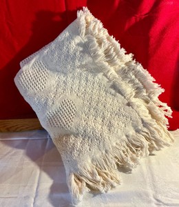Machine made ecru cotton blend throw blanket with hearts