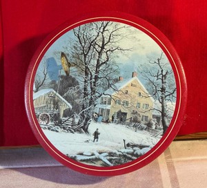 Collectable Christmas tinmusic box