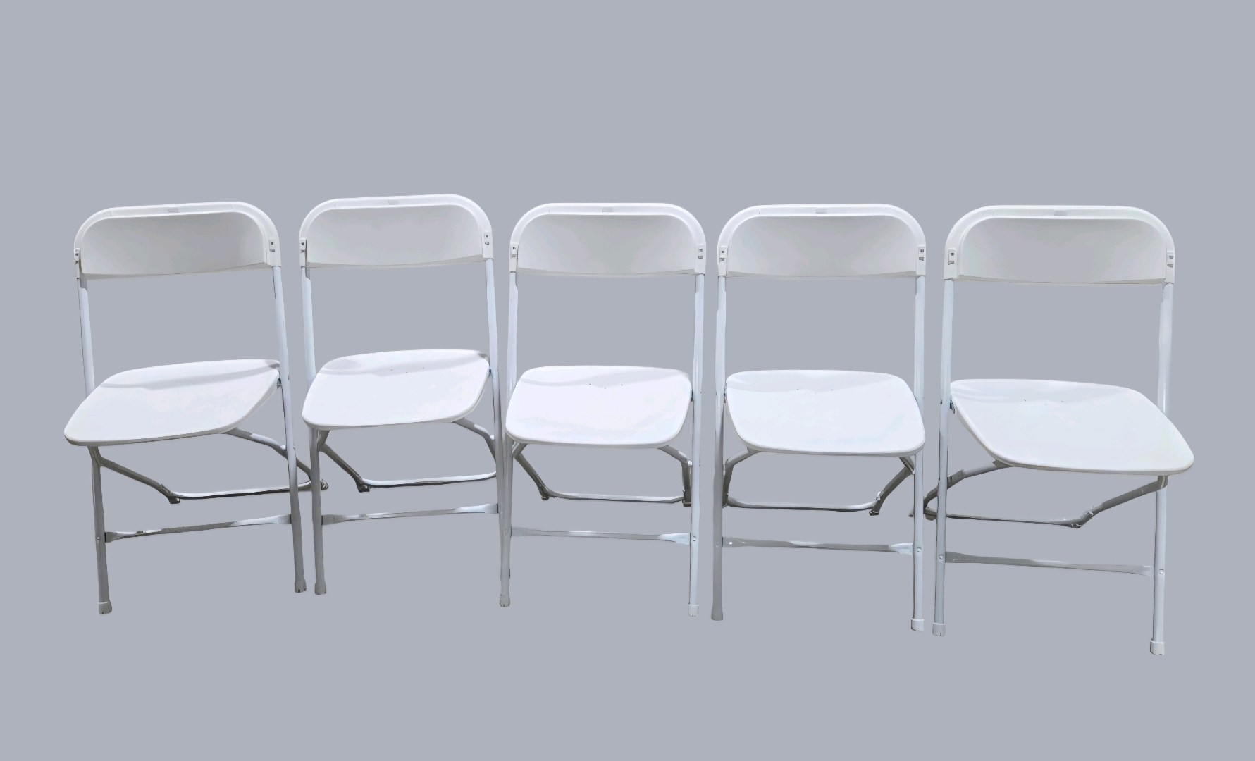 Lot of 5 White Folding Chairs  Metal Frame Plastic SeatBack
