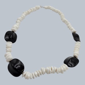 Black & White Chunky Beaded Necklace with Large Polished Accent Beads