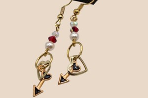 Heart & Arrow Beaded Dangle Earrings  Red, White & Gold Tone