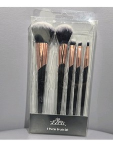 Studio Selection Set of 5 Makeup Brushes Foundation Face Eyeshadow Angled Liner