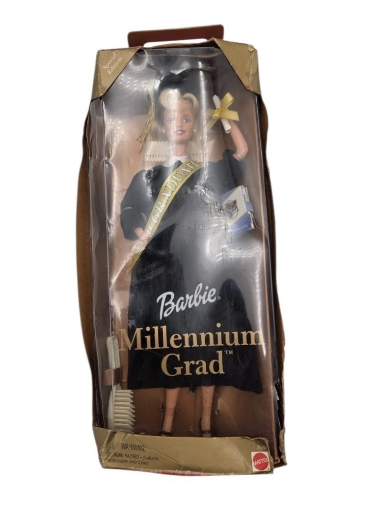 Barbie Special Edition Millennium Grad 2000 Graduate Black Gown Mattel 25708