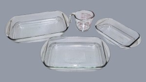 Anchor Hocking Glass Cookware Lot  3 Qt, 2 Qt & 1L Baking Dishes  Measuring Cup