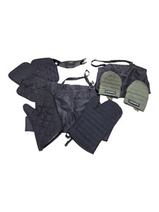 Kitchen Textile & Utensil Lot  Aprons, Oven Mitts, Pot Holders & Clip-On Pot Strainer