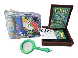Clue Parker Brothers Classic Detective Game, Party Supplies & Snake Magnifier Lot