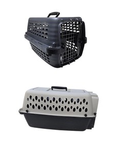 Lot of 2 Petmate Pet Kennels  Animal Carriers  19 Compass & 23 Kennel