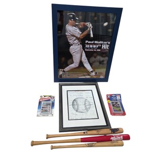 Minnesota Twins Memorabilia Lot  Paul Molitor 3000th Hit Signed Photo, Team Sets & Mini Bats