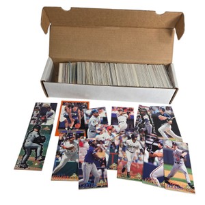 Large 1990s Sports Trading Card Bulk Lot Mostly Baseball Fleer Extra Bases Topps
