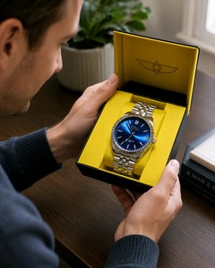Retail Price: $199.00 Invicta Specialty Oxford Men’s Watch 43mm Stainless Steel Blue Dial Model 47481 Brand NEW In Box