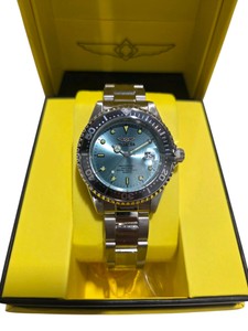 Retail Value $249.00 Invicta Pro Diver 48726 Mens Quartz Watch w Box - Blue Dial & Silver-Tone Band