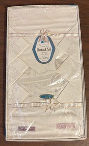 Vintage Damask Set