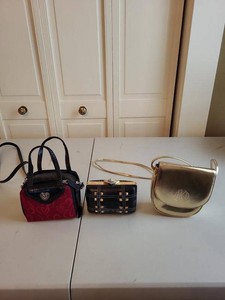Lot of Womens Handbags Clutch & Crossbody Purses Mixed Styles