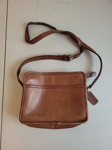 Vintage Coach Leather Crossbody Shoulder Bag British Tan