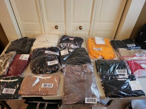 Lot of Assorted Women��s Clothing NWT Mixed Brands Tops Sweaters Jeans