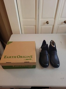 Earth Origins Paris Ankle Boots Black Womens 8.5W With Box