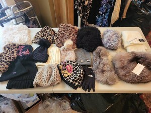 Womens Winter Accessories Lot Hats Scarves Faux Fur Gloves