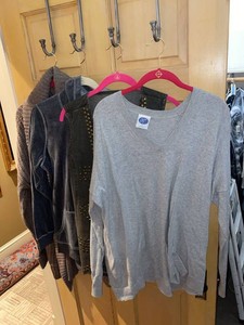Lot Including DG2 Tops Vest Hoodie & Ellen Tracy Cardigan Womens