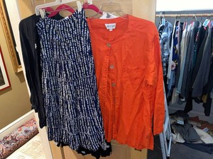 Lot Including Women��s Tops Skirt Avidart Style&Co Petite Mixed