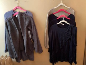 Lot of Assorted Womens Sweaters & Tunic Tops Knit Cardigan Mix