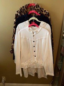 Lot of Assorted Womens Tops & Jackets Eileen Fisher Baccino