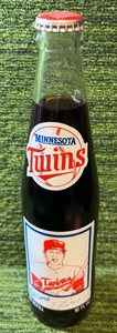 1987 10 oz Coca Cola Commemorative Bottle, Rod Carew, Minnesota Twins