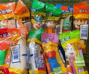 11 Card PEZ Lot - Vintage Unopened Pez Dispensers Unopened w Mickey & Lucy 