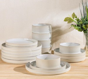 Ceramic Dinnerware Sets for 6, 18 Pieces Porcelain Lightweight Plates and Bowls Sets, Scratch Resistant Dish Set, Oven & Microwave & Dishwasher Safe, Reactive White