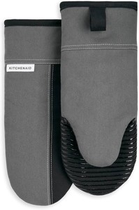 KITCHENAID Beacon Two-Tone Oven Mitt 2-Pack Set, Contour SilverMatte Black, 5.75x13 - Retail $15