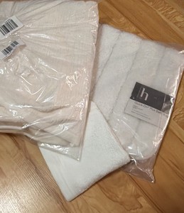 3 piece Bath Set - Mix and Match - 1 Rug - 17x24 - 1 Bath towel 30x56 - 1 Rag 12x12 - shades of white