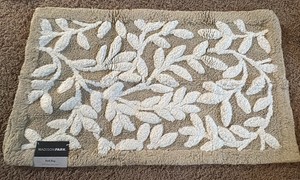 Madison Park Bath Rug 21 in x 34 in Tan and White Color 100% Cotton