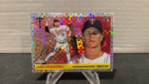 2025 Topps chrome platinum Xfractor Luke Keaschall rookie card