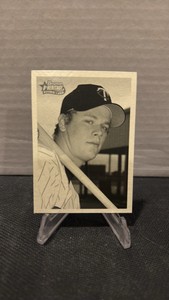 2001 Bowman Heritage short print, Justin Morneau rookie card