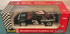 Revell #3 Goodwrench Diecast Car of Dale Earnhardt Sr