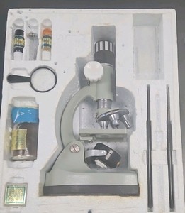 vintage Tasco Deluxe Microscope