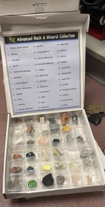 Advanced rock and mineral collection, 11 in lot